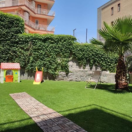 كاتانيا Appartamento Incantevole Con Parcheggio E Giardino المظهر الخارجي الصورة